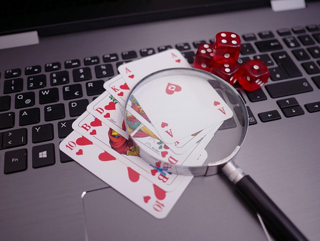 How to play casino card games online